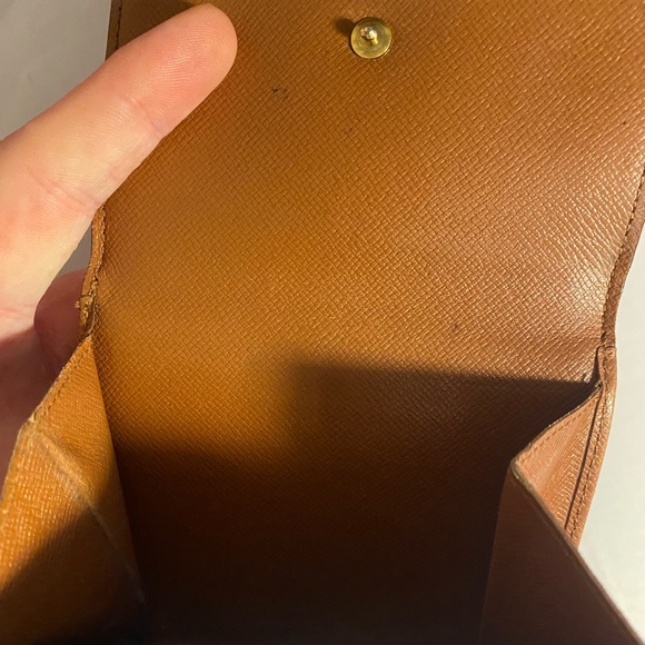 Louis Vuitton Unisex Compact Monogram Wallet - Picture 5 of 6